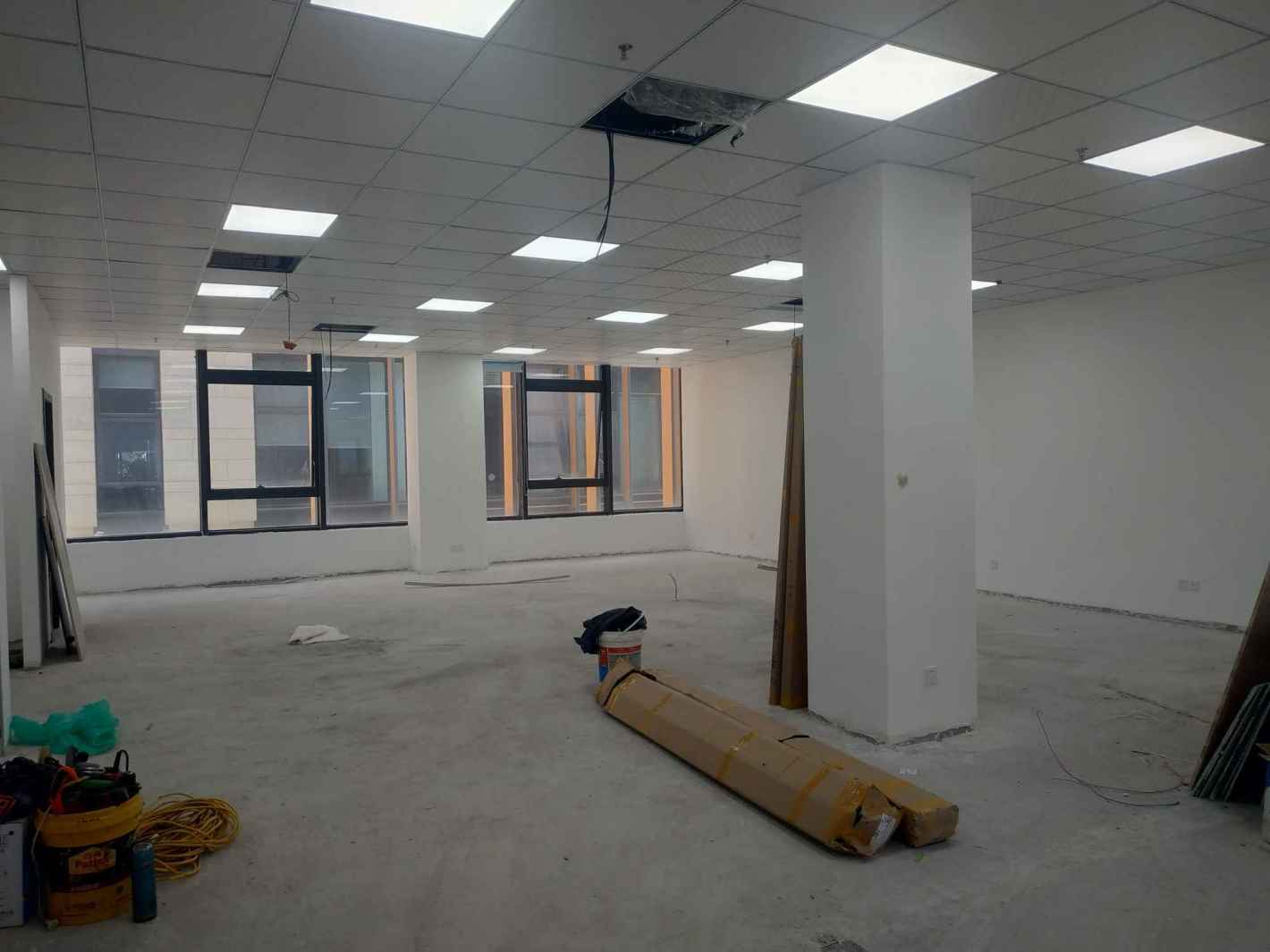 绿地创新产业中心267平米办公室出租-租金价格2.84元/m²/天