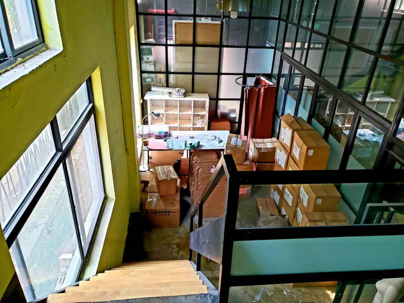 徐汇创意阁340平米办公室出租-租金价格4.26元/m²/天