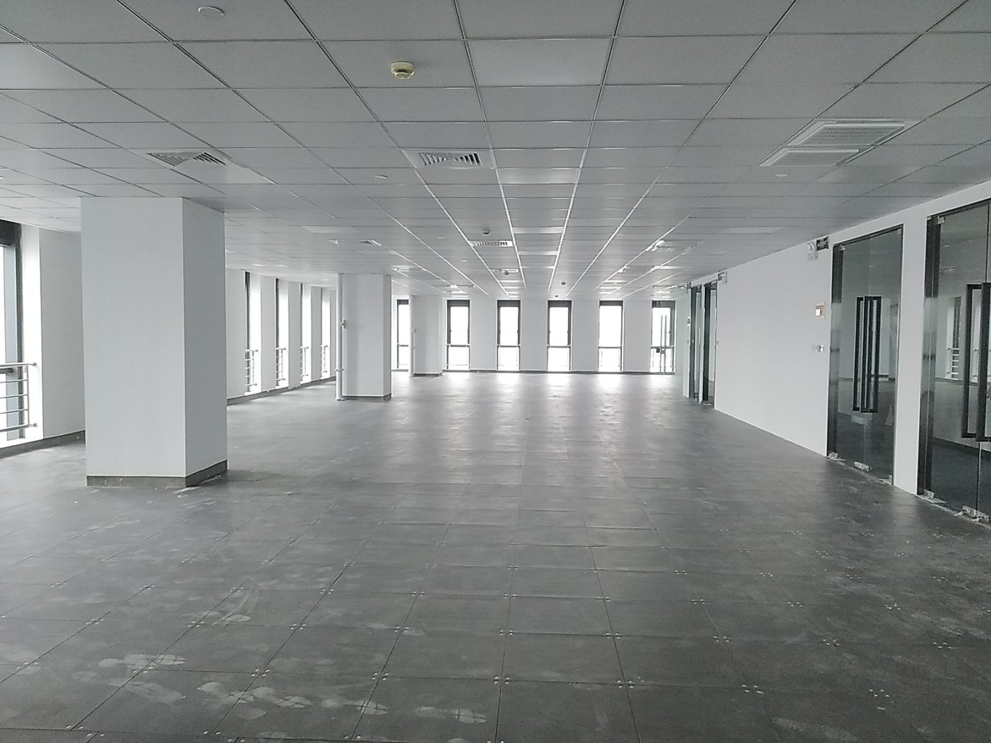 华大科技园310平米办公室出租-租金价格4.00元/m²/天