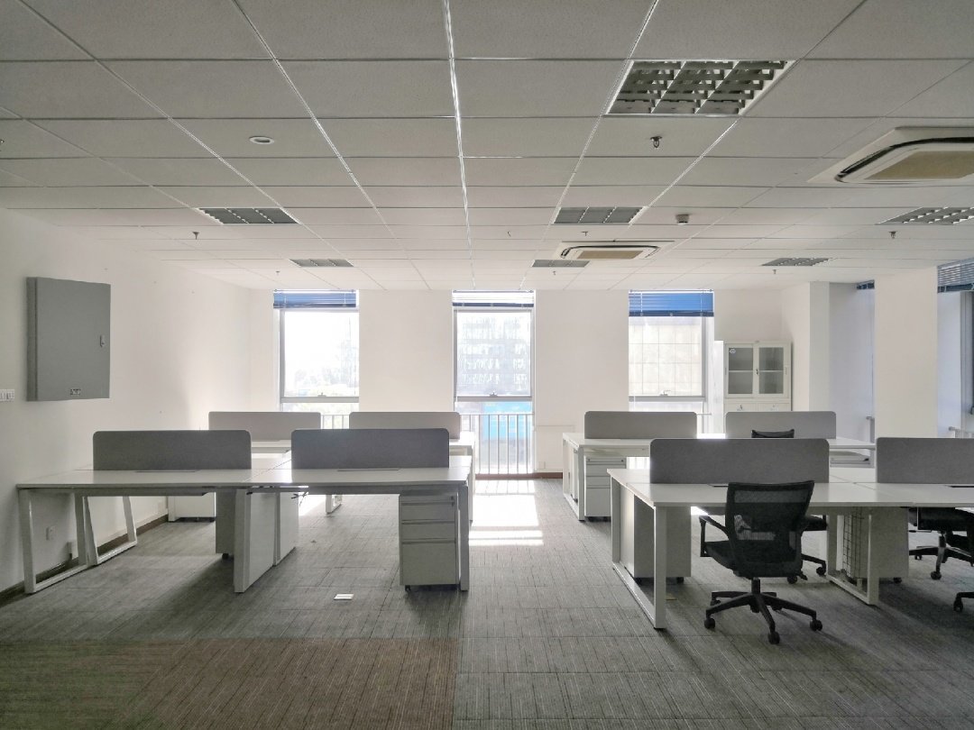创智科技中心464平米办公室出租-租金价格4.56元/m²/天