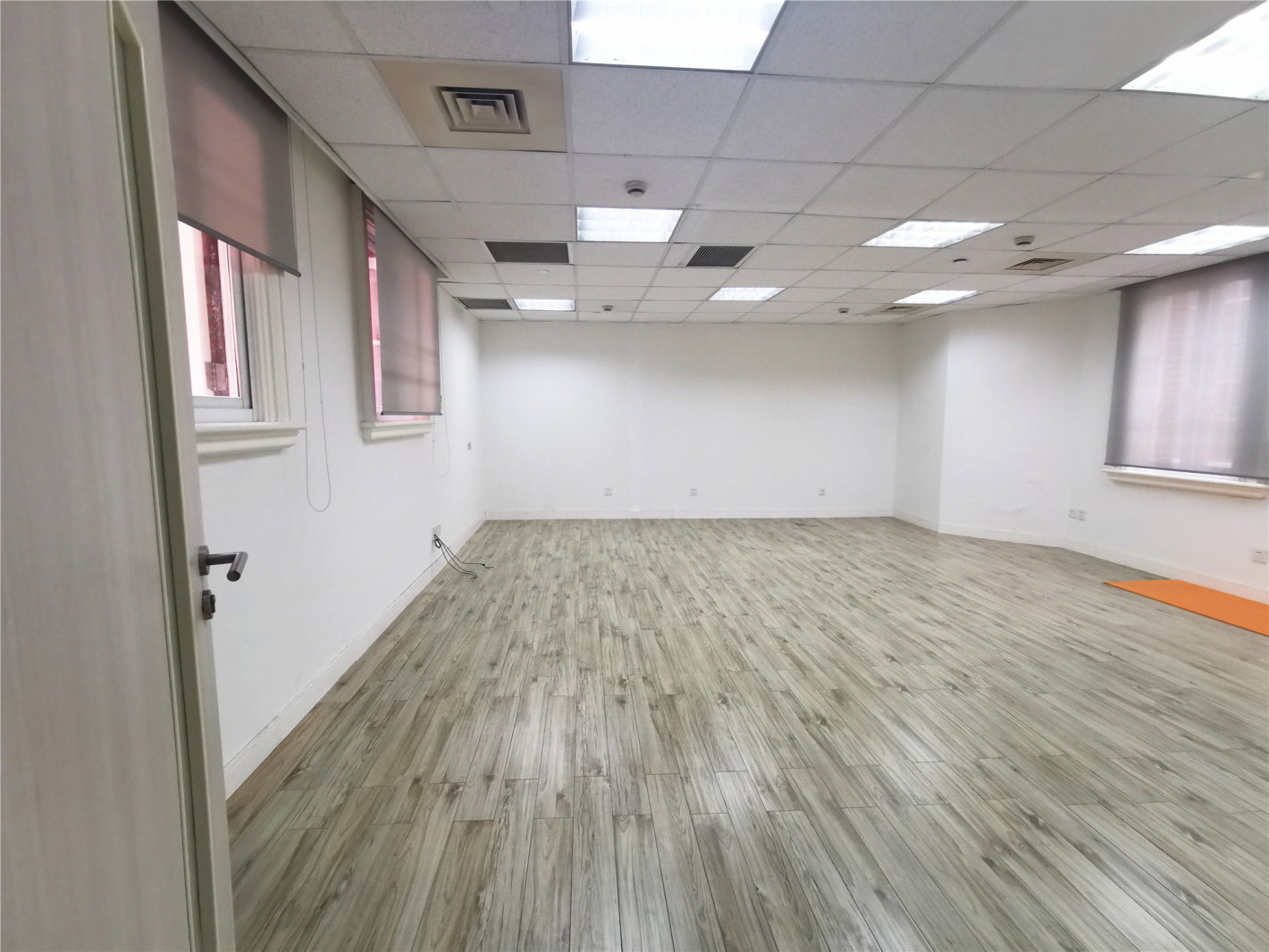 181外滩商务中心63平米办公室出租-租金价格4.50元/m²/天