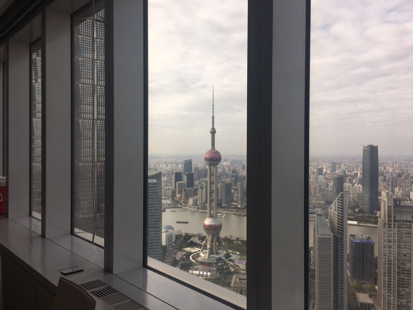 上海环球金融中心410平米办公室出租-租金价格11.50元/m²/天
