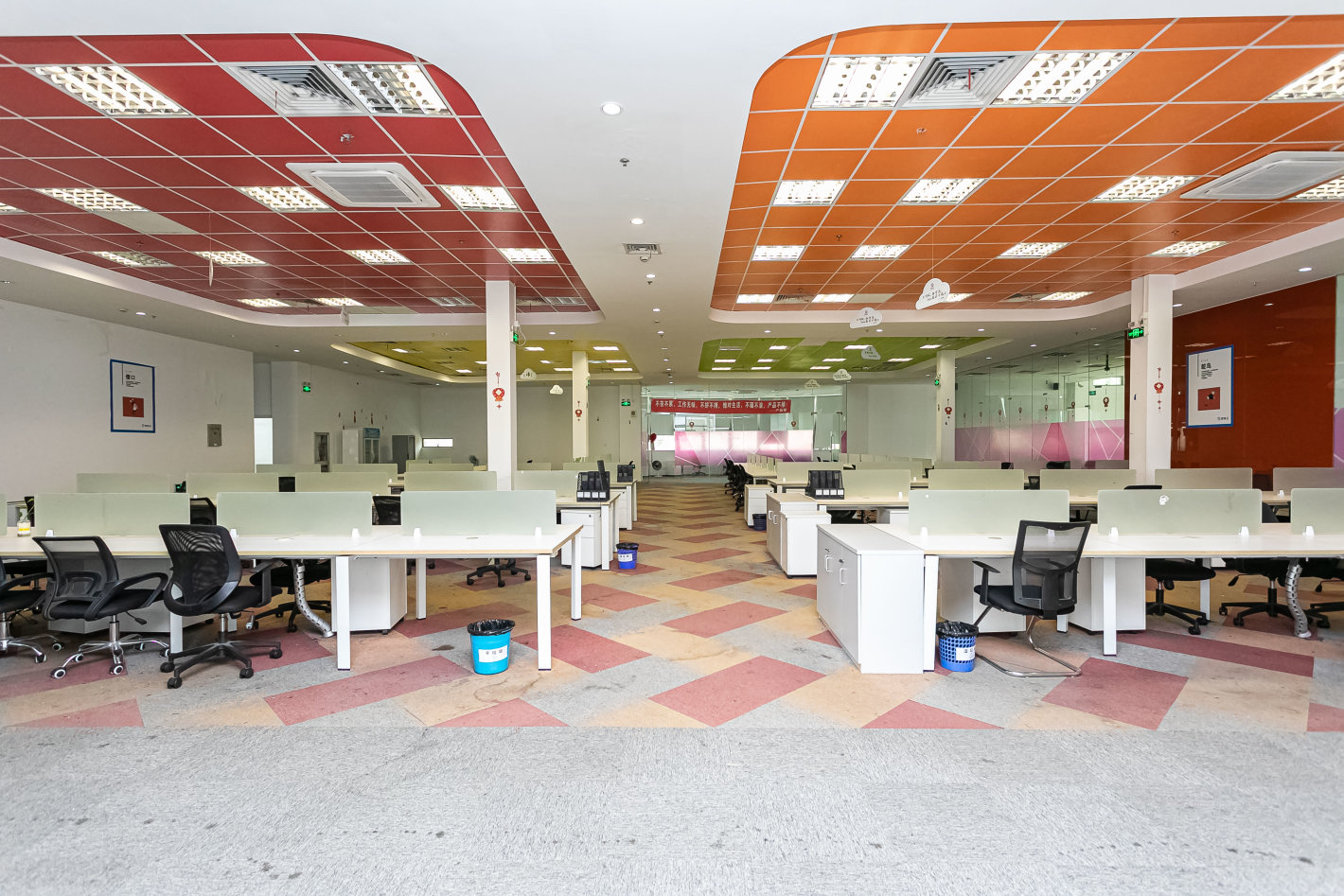 金蝶软件园1000平米办公室出租-租金价格3.60元/m²/天