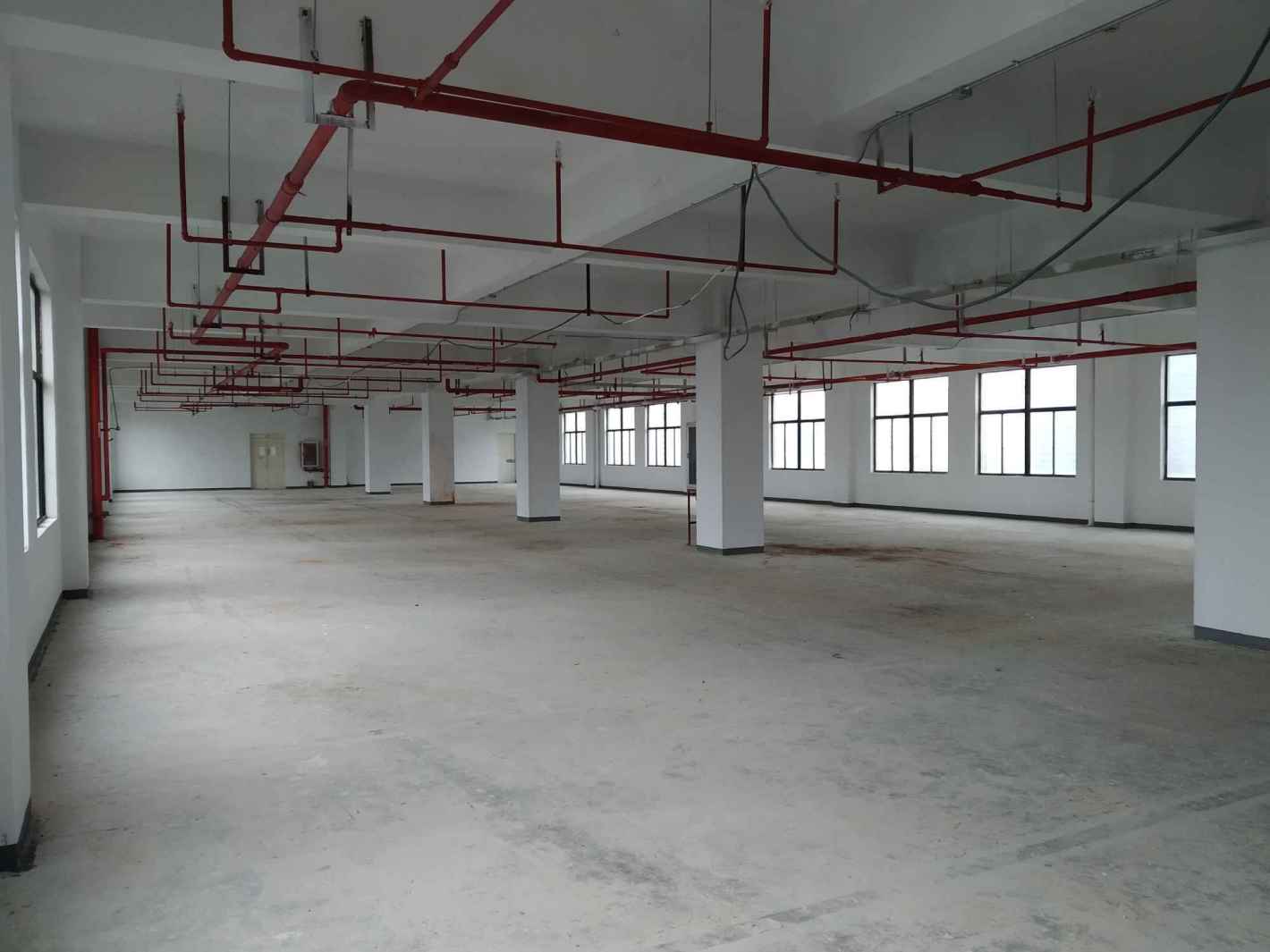 新业大楼1345平米办公室出租-租金价格4.50元/m²/天