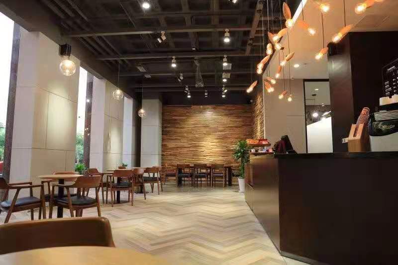 快易名商徐汇中心万体馆 快易名商徐汇中心 128平米 精装修