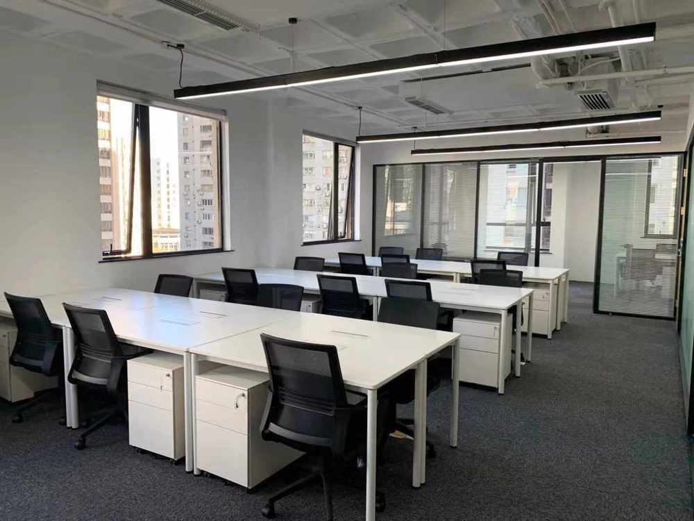 快易名商徐汇中心万体馆 快易名商徐汇中心 128平米 精装修