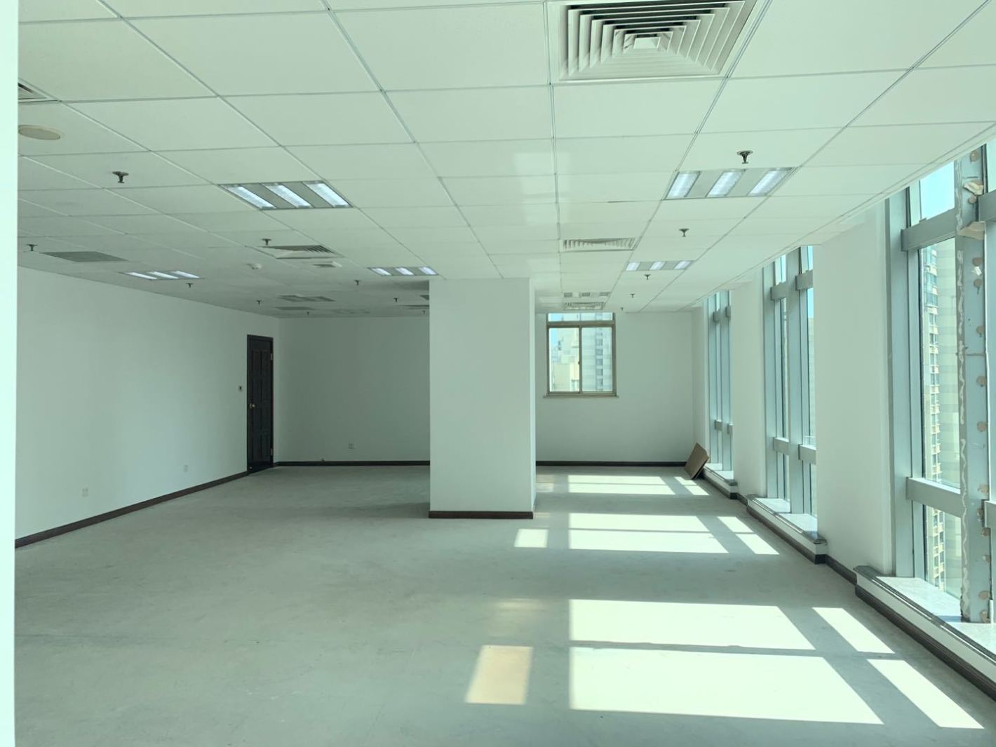 泰丰大厦183平米办公室出租-租金价格6.89元/m²/天