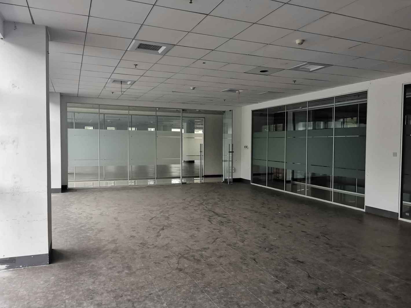 欧西玛创新园区151平米办公室出租-租金价格2.84元/m²/天