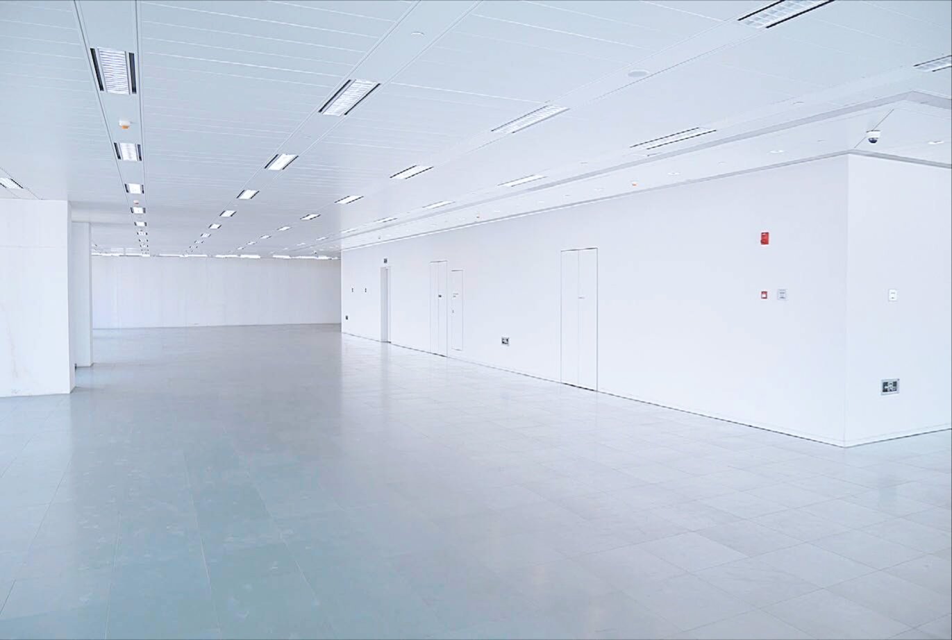 外滩金融中心BFC352平米办公室出租-租金价格15.00元/m²/天
