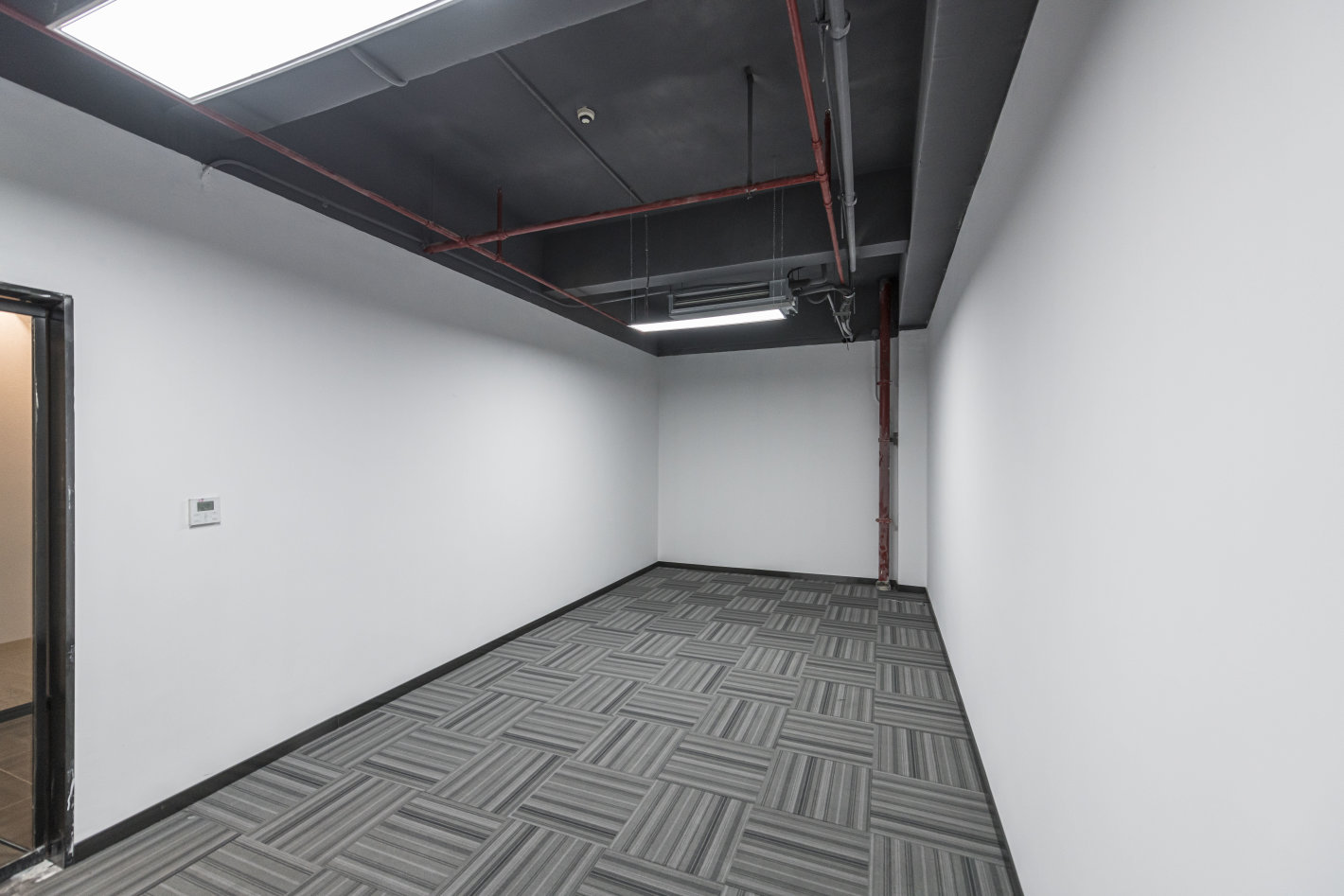 大族科技中心42平米办公室出租-租金价格3.75元/m²/天