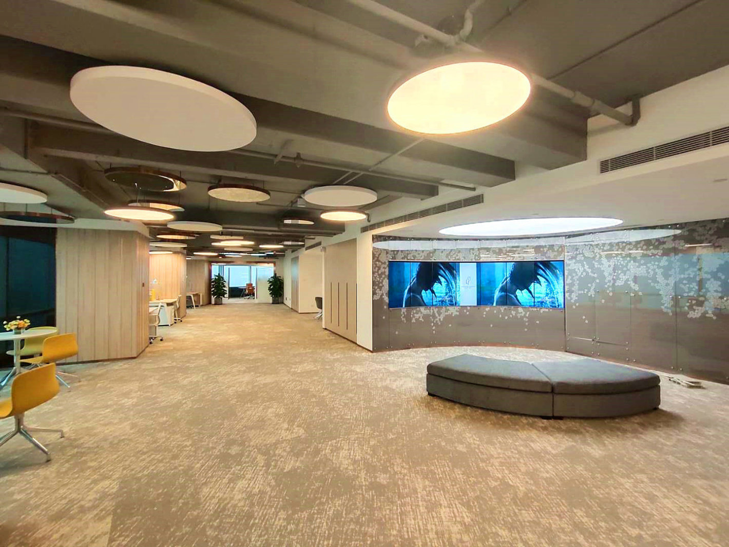 中港汇黄浦(原长城金融大厦)黄浦 中港汇黄浦(原长城金融大厦) 403平米 简装修