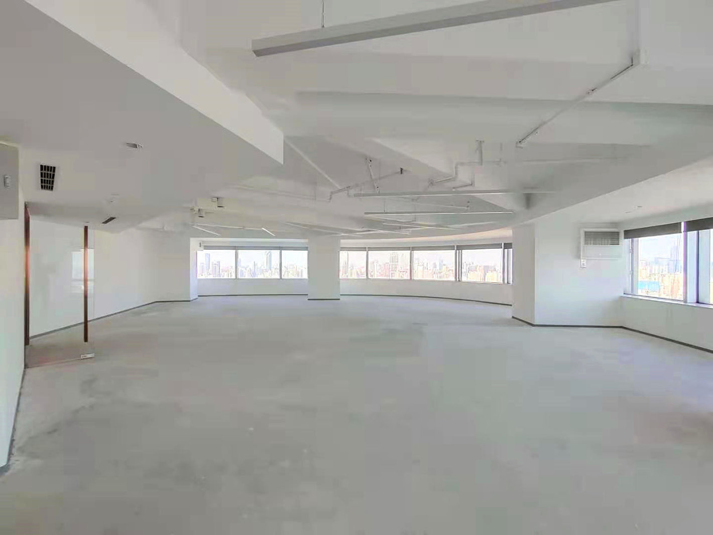 中港汇黄浦(原长城金融大厦)黄浦 中港汇黄浦(原长城金融大厦) 274平米 简装修