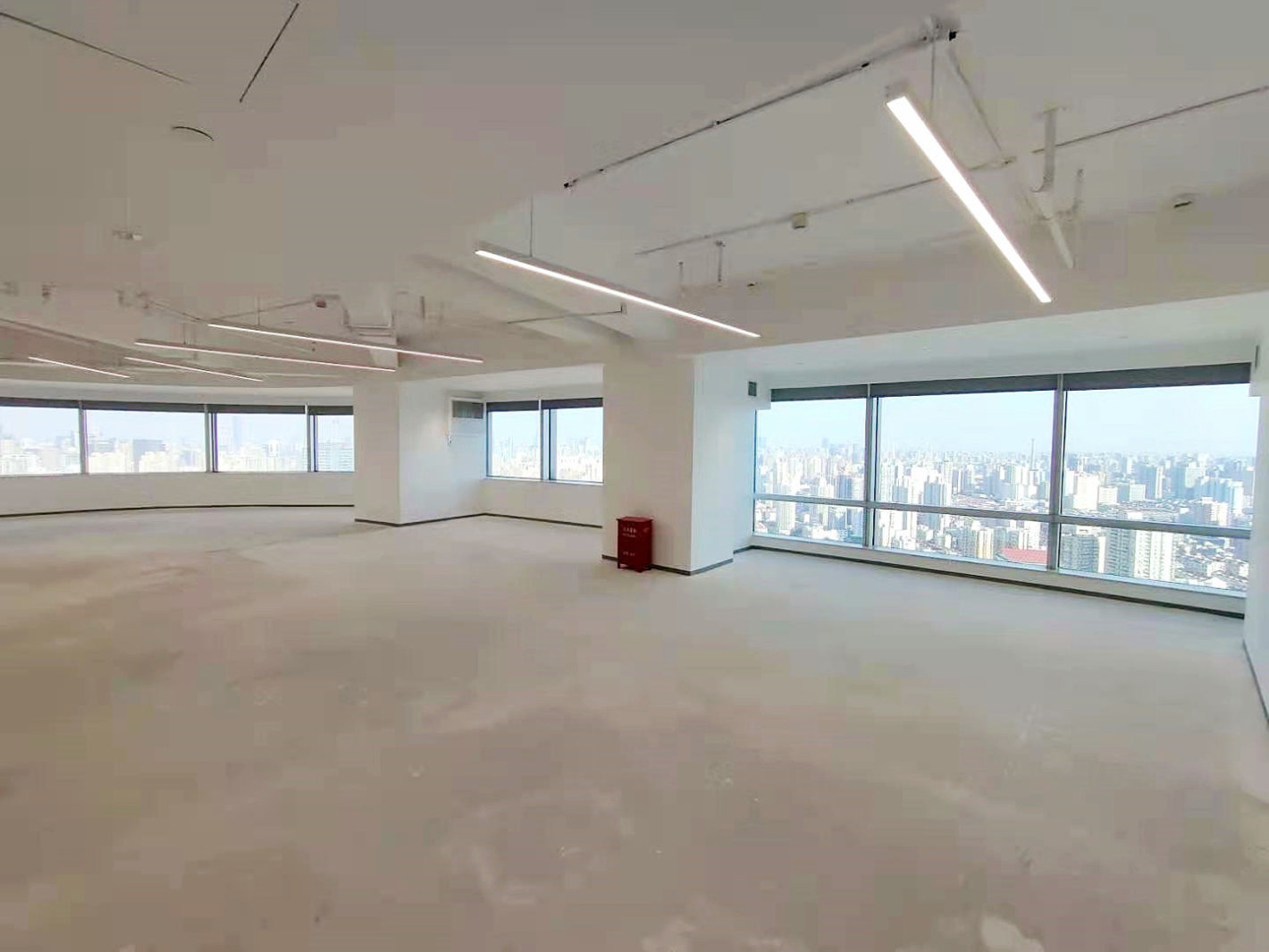 中港汇黄浦(原长城金融大厦)黄浦 中港汇黄浦(原长城金融大厦) 274平米 简装修