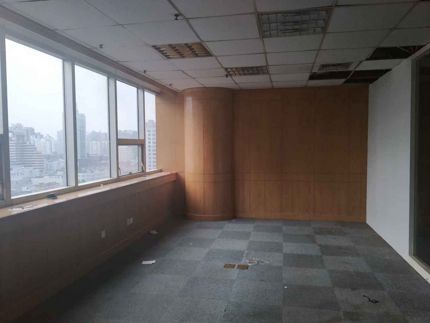 春申江大厦173平米办公室出租-租金价格4.56元/m²/天