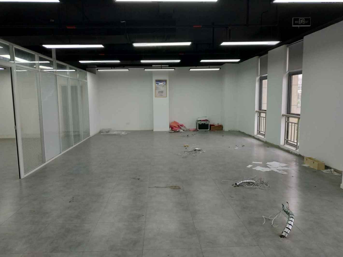 中环科技园255平米办公室出租-租金价格2.74元/m²/天