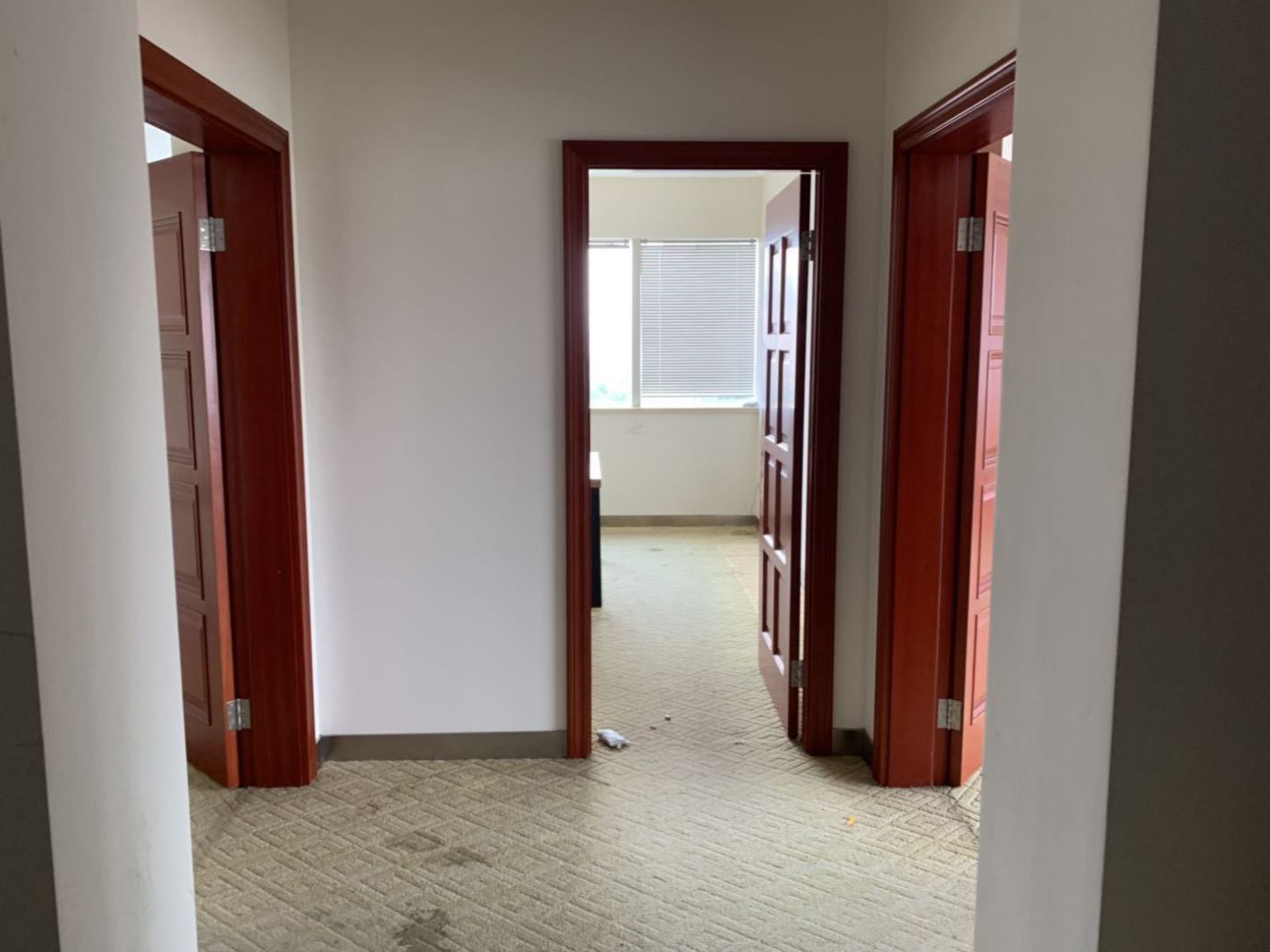 海亮大厦普陀 海亮大厦 296平米 精装修