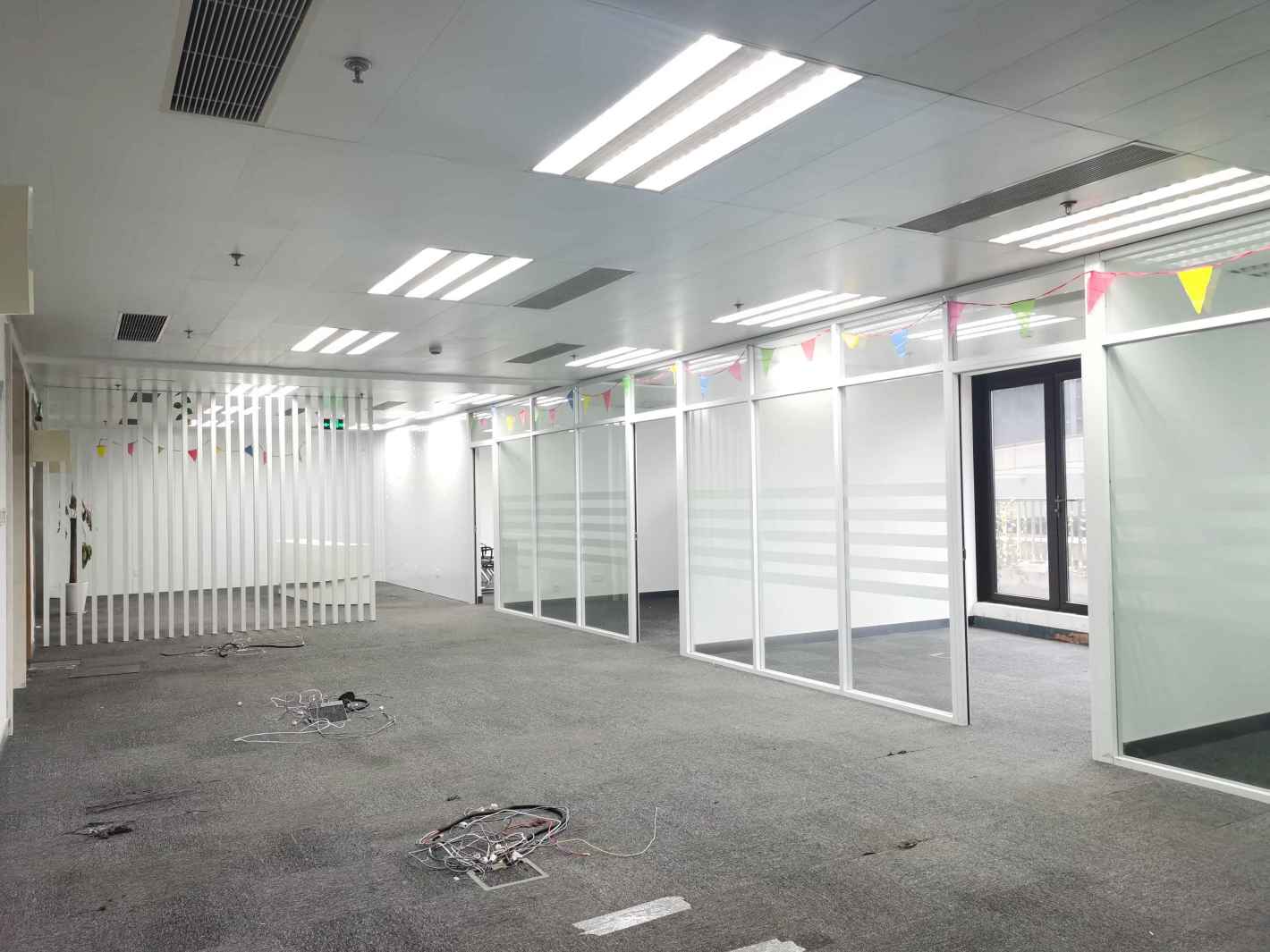 绿地汇中心徐汇 绿地汇中心 117平米 毛坯