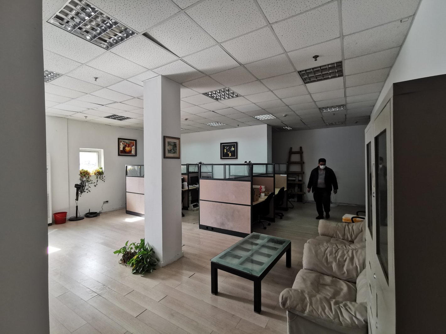 高阳商务中心102平米办公室出租-租金价格2.64元/m²/天