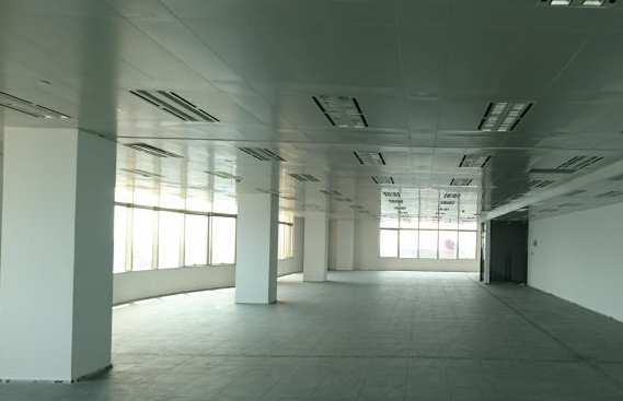黄浦 世界贸易大厦 114平米 简装修