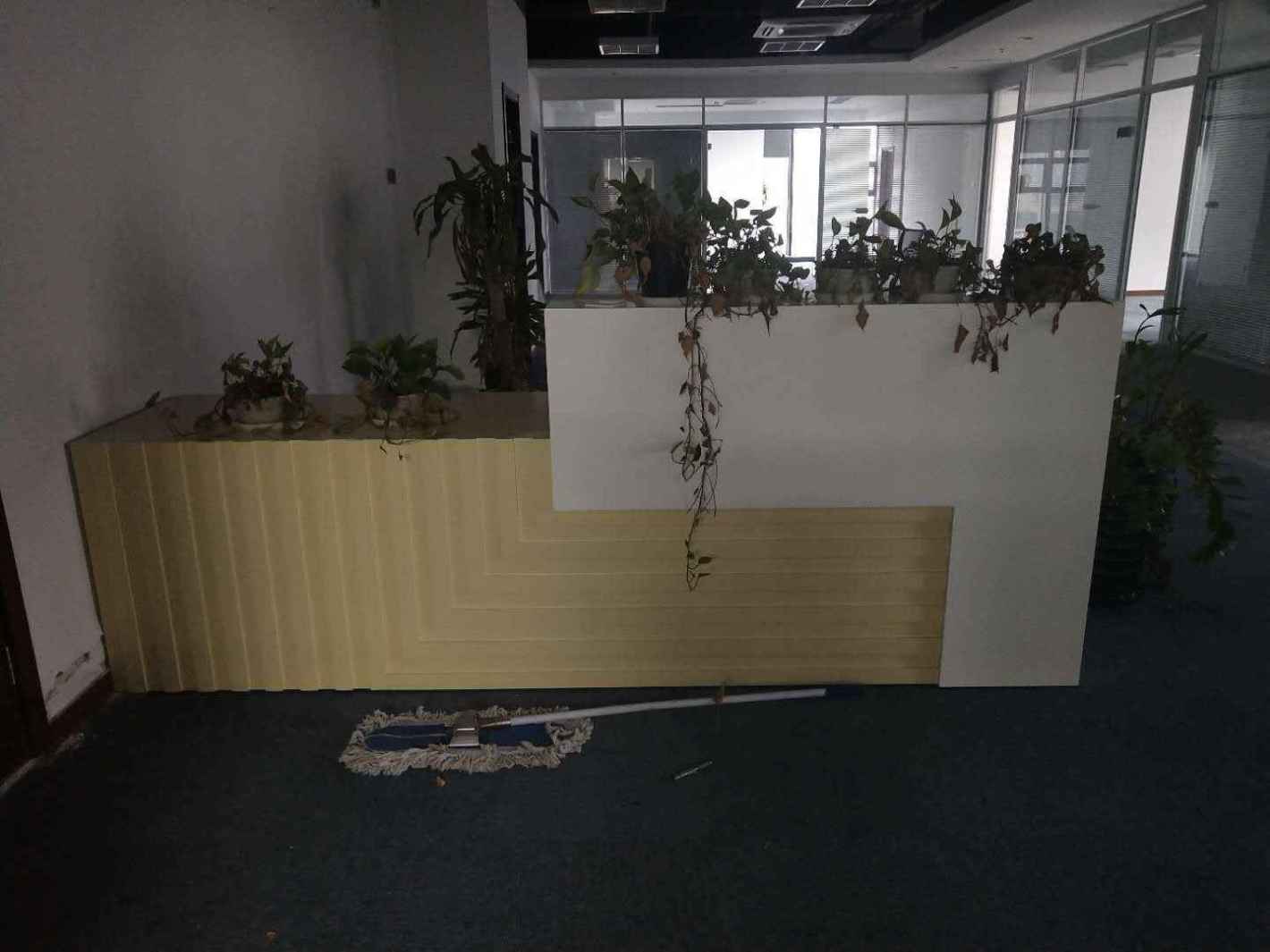 耀光中环国际广场311平米办公室出租-租金价格2.84元/m&sup2;/天