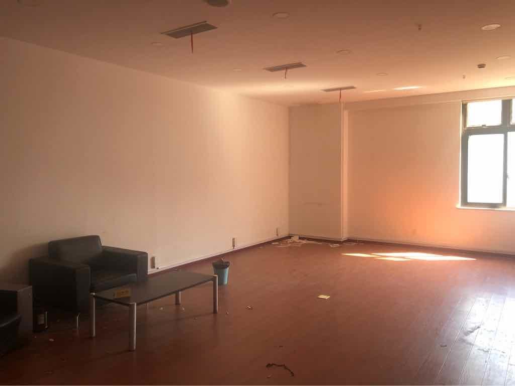 东朔商务中心闵行 东朔商务中心 104平米 精装修