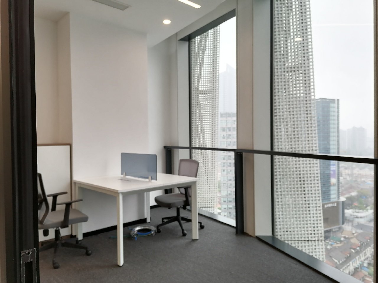 吉汇大厦（虹口SOHO）虹口 吉汇大厦（虹口SOHO） 283平米 简装修