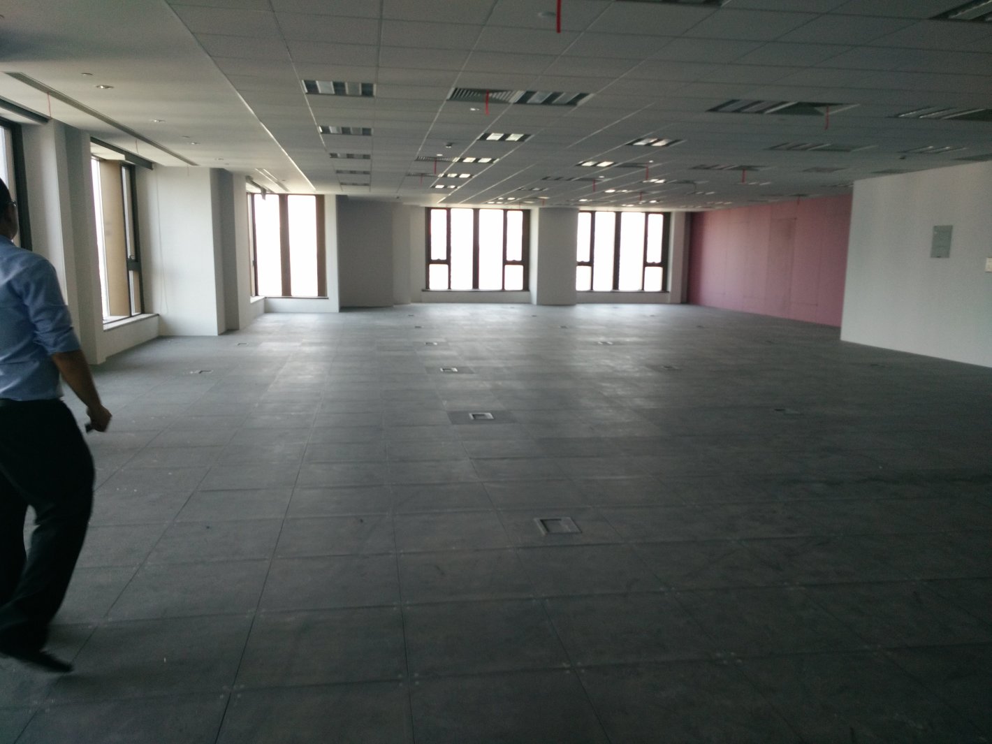 吴中商务大厦闵行 吴中商务大厦 358平米 中等装修