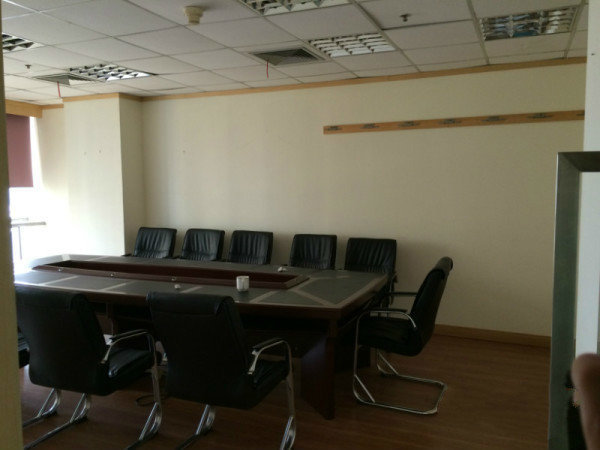 港陆广场443平米办公室出租-租金价格3.00元/m&sup2;/天