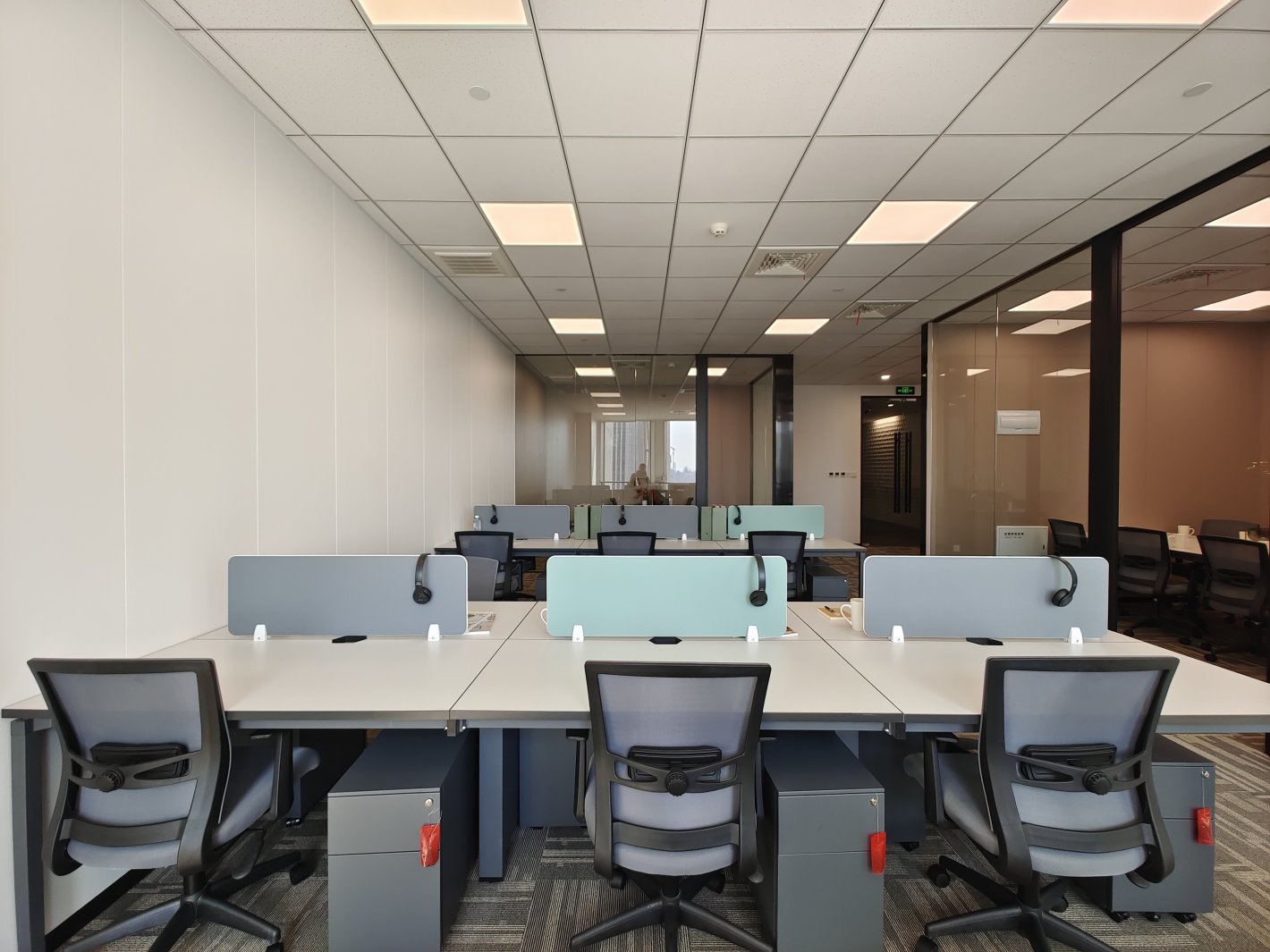 吉汇大厦（虹口SOHO）200平米办公室出租-租金价格3.80元/m&sup2;/天