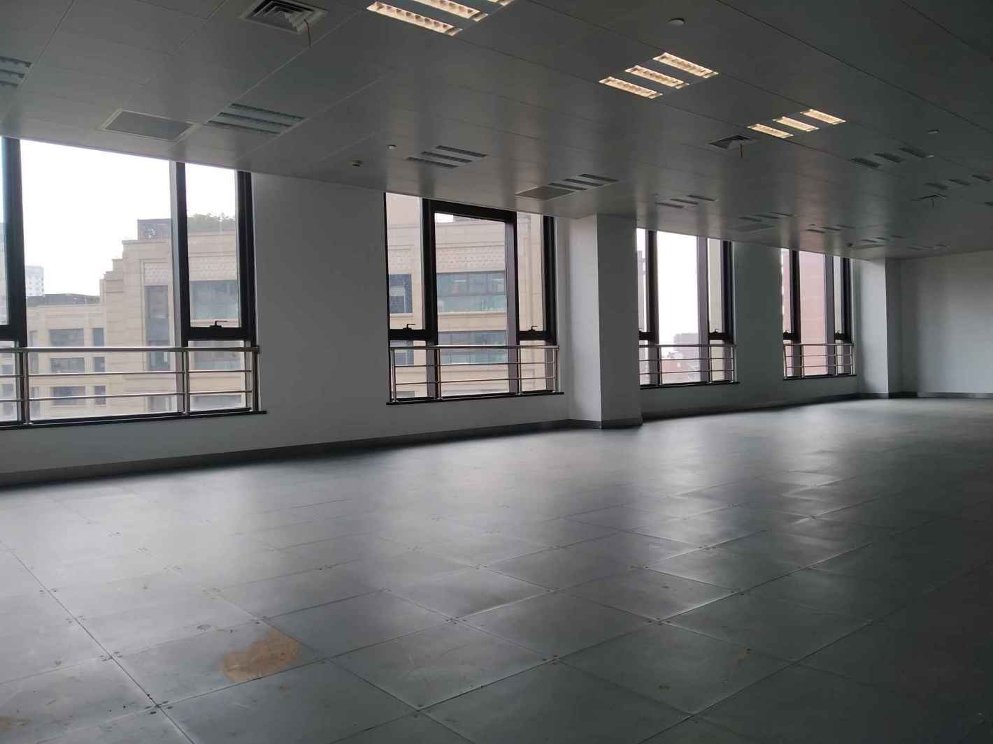 保利西岸中心徐汇 保利西岸中心 382平米 简装修