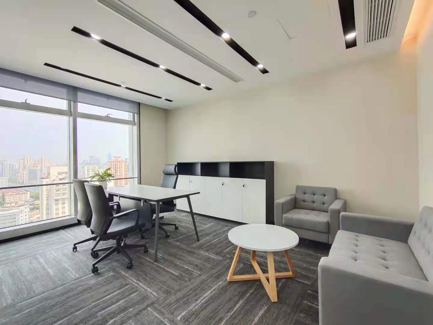 宏汇国际广场万体馆 宏汇国际广场 180平米 中等装修