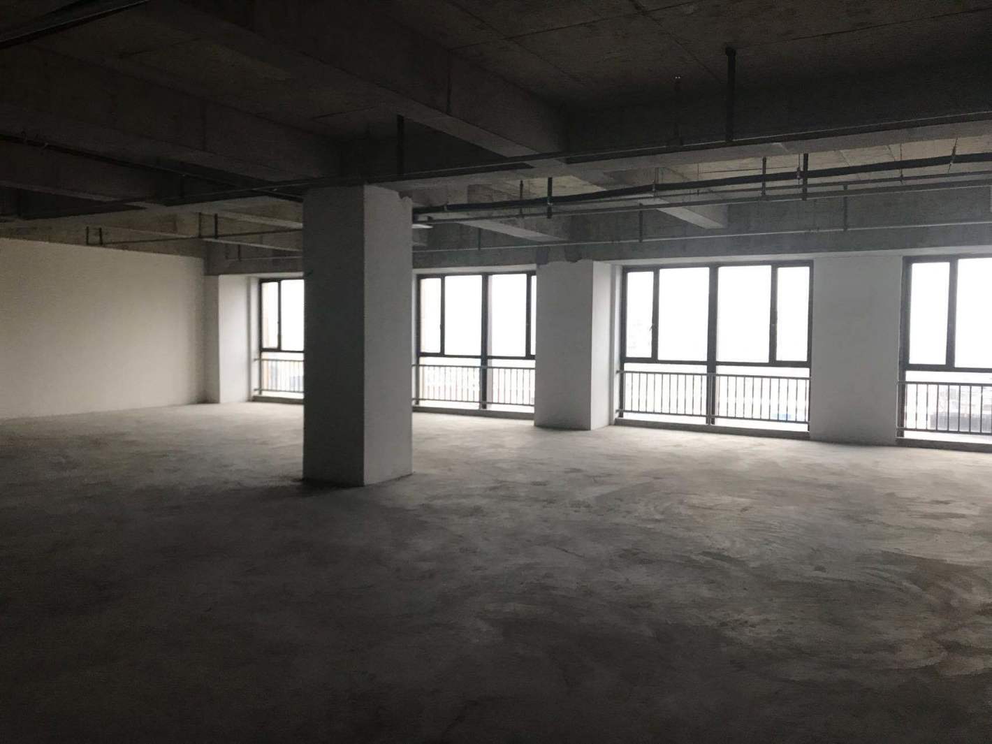 天汇广场二期360平米办公室出租-租金价格3.80元/m²/天