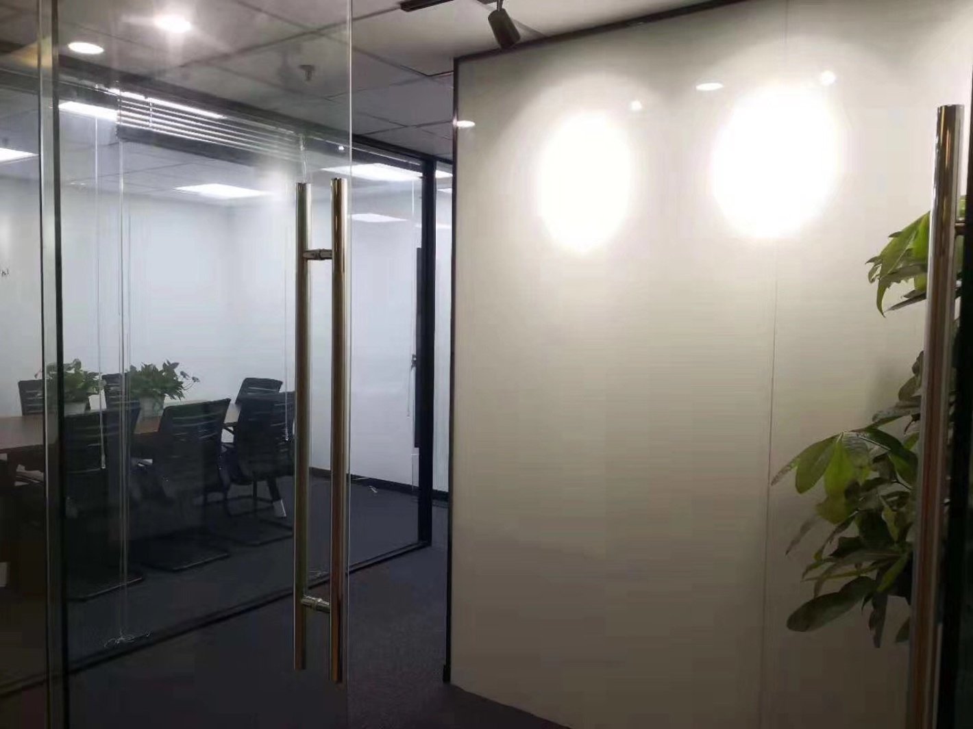 联合大厦350平米办公室出租-租金价格3.00元/m&sup2;/天