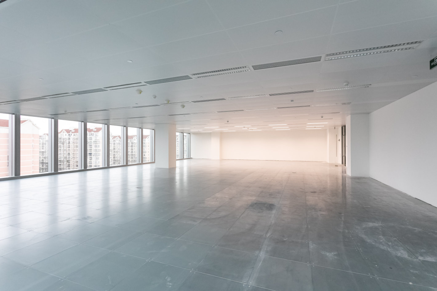 虹桥中骏广场长宁 虹桥中骏广场 373平米 毛坯