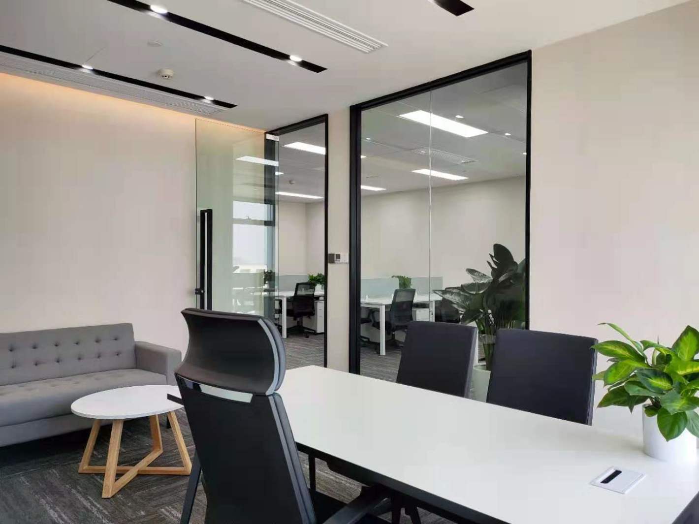 宏汇国际广场万体馆 宏汇国际广场 180平米 中等装修