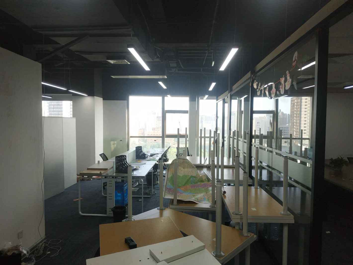 汇阳广场徐汇 汇阳广场 303平米 毛坯