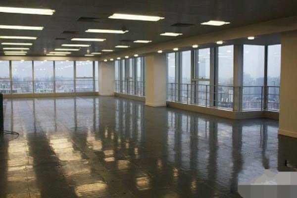 黄浦 香港新世界大厦（k11) 190平米 毛坯