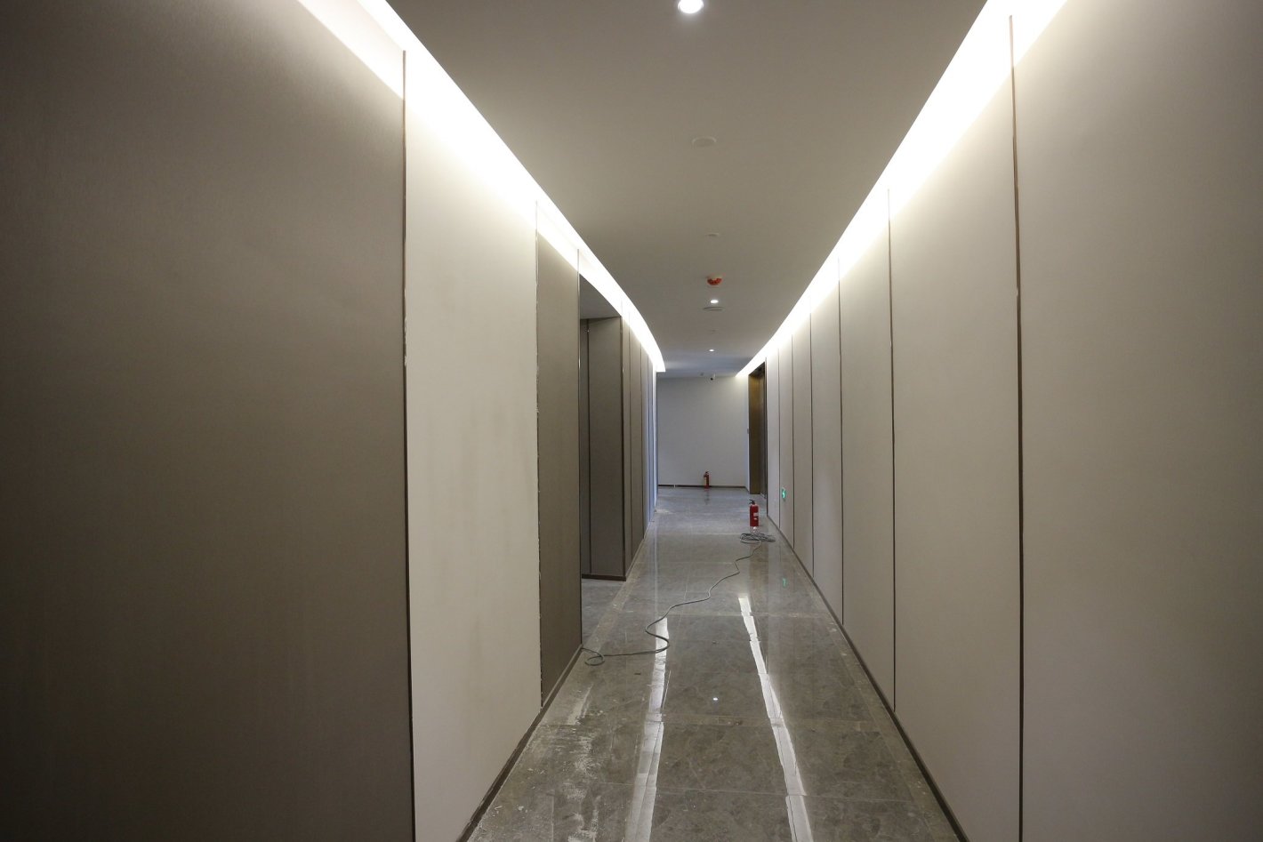 龙盛777静安 龙盛777 980平米 简装修