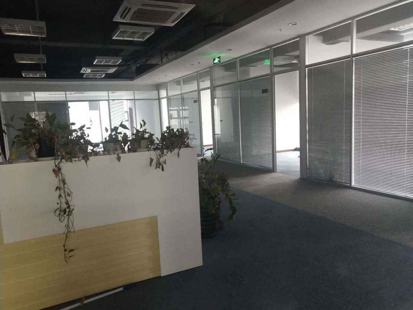 耀光中环国际广场普陀 耀光中环国际广场 311平米 简装修