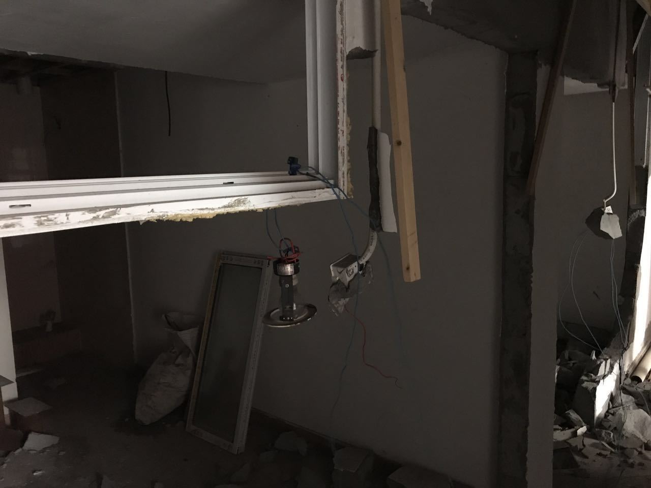 万安路296号虹口 万安路296号 200平米 毛坯