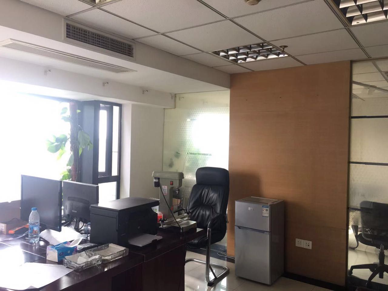 祥腾财富广场静安 祥腾财富广场 240平米 精装修