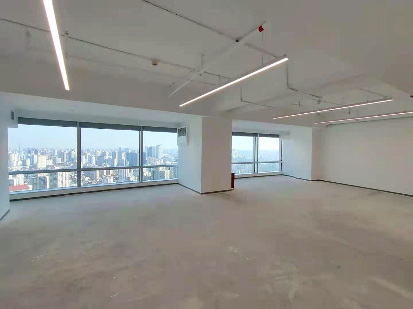 中港汇黄浦(原长城金融大厦)黄浦 中港汇黄浦(原长城金融大厦) 140平米 简装修