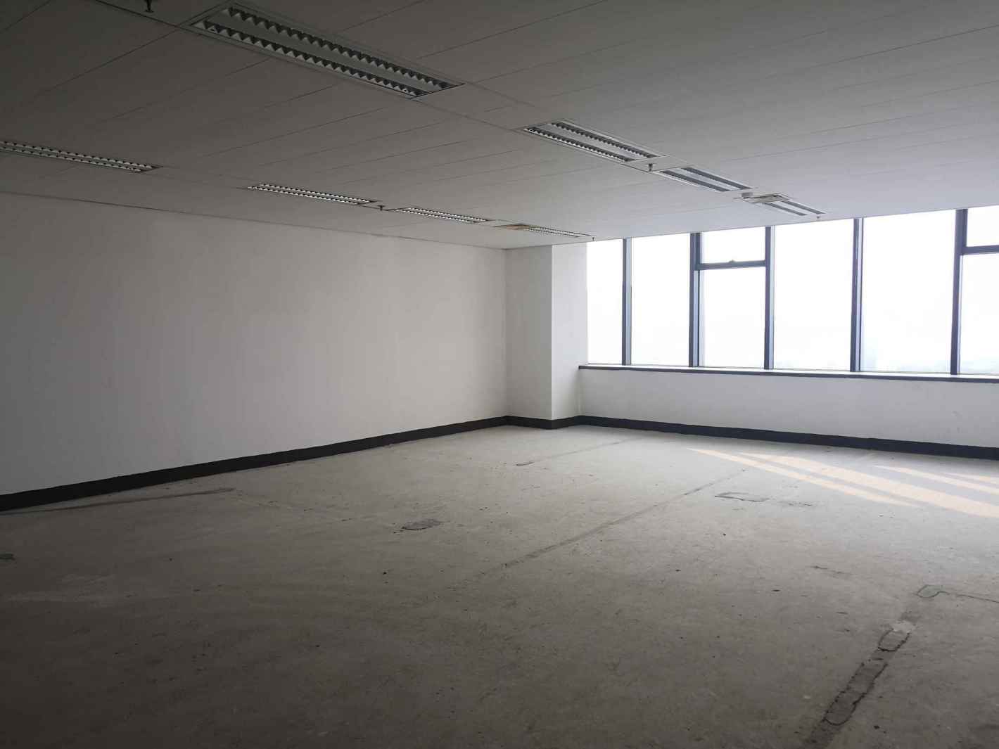 新漕河泾国际商务中心徐汇 新漕河泾国际商务中心 201平米 简装修