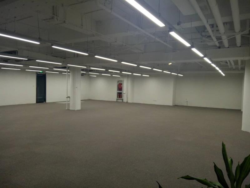 静安 金鹰国际 191平米 中等装修