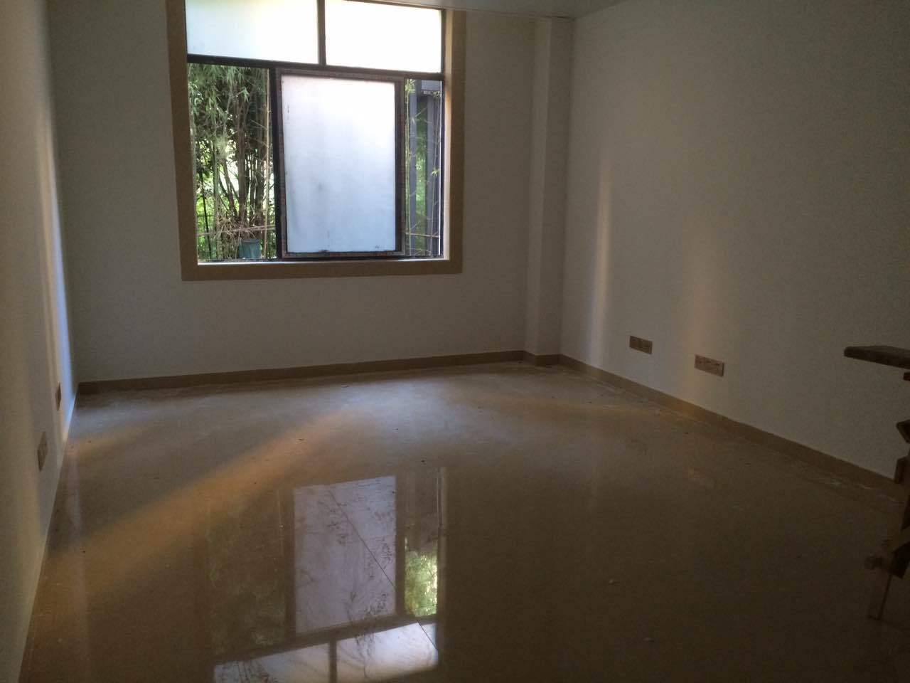 康琳创意园南码头　　采光好　　57平　适合初创性公司