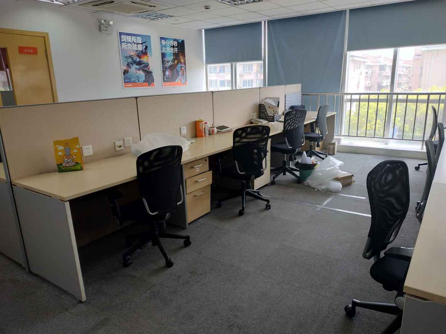 统一企业广场（统一梦时代大厦）244平米办公室出租-租金价格3.50元/m&sup2;/天