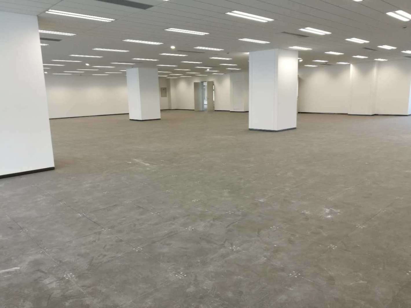 隆视广场105平米办公室出租-租金价格4.50元/m&sup2;/天