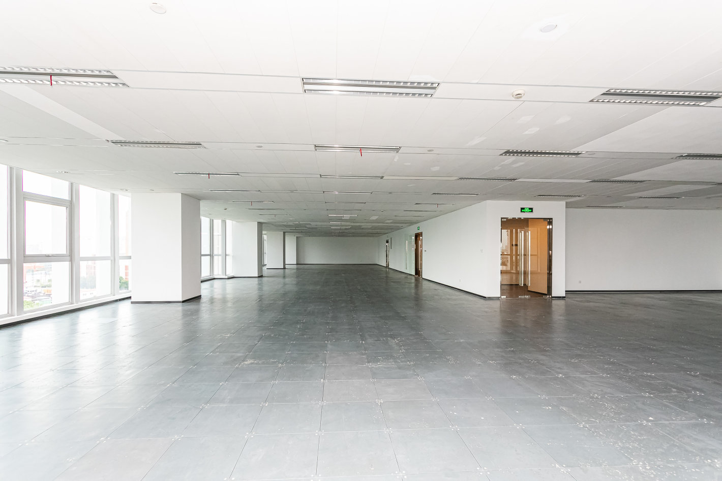 五牛控股大厦静安 五牛控股大厦 677平米 中等装修