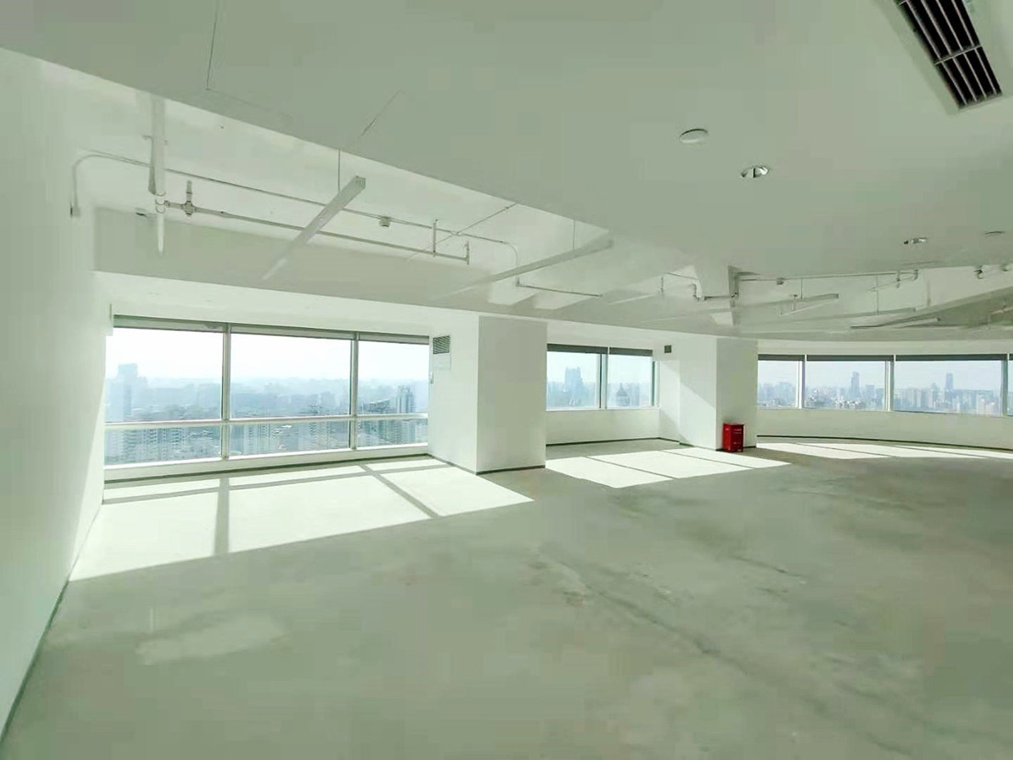 中港汇黄浦(原长城金融大厦)黄浦 中港汇黄浦(原长城金融大厦) 276平米 中等装修