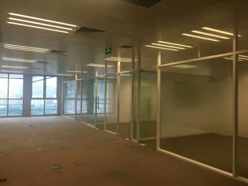 SOHO中山广场231平米办公室出租-租金价格4.00元/m&sup2;/天